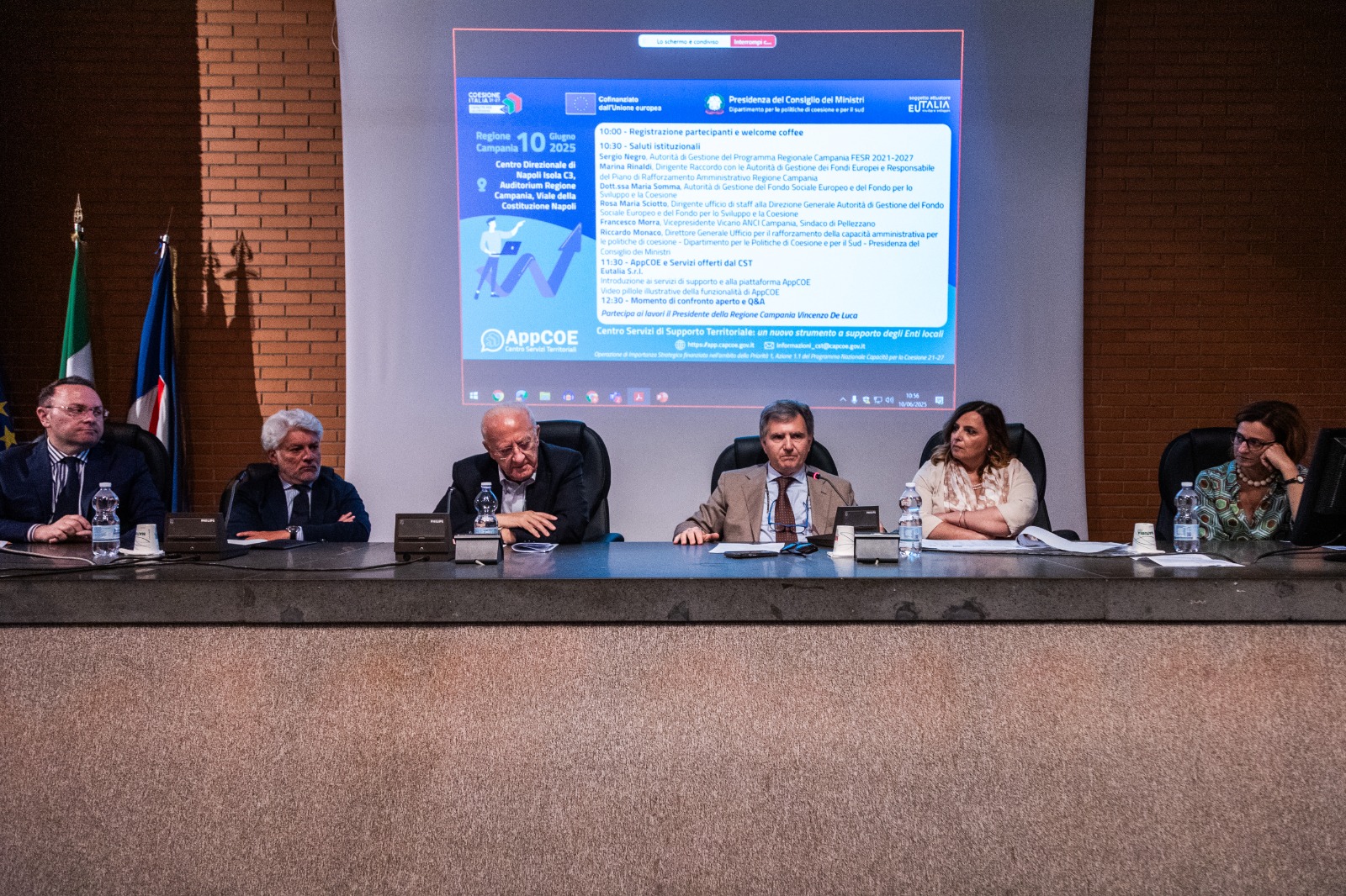 Cohésion, un centre de services pour les autorités locales